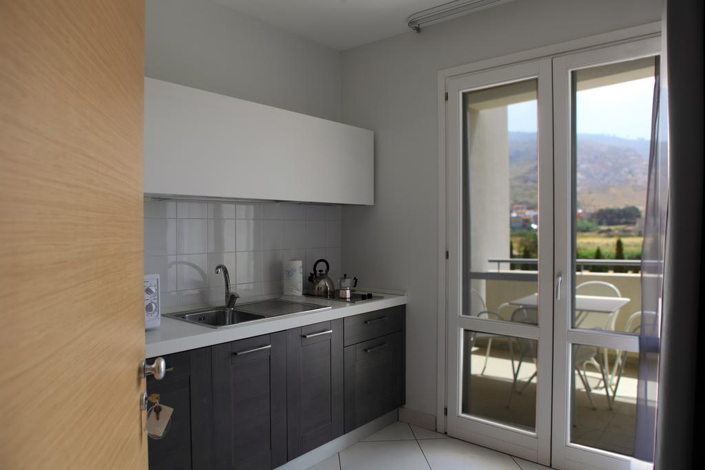 Aparthotel Brezza Di Grecale Trapani Exterior foto